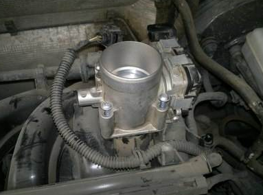 大众老宝来节气门传感器在哪,老宝来节气门故