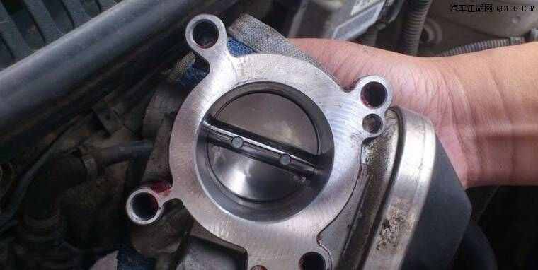 大众新polo清洗节气门多少钱,新polo节气门多久