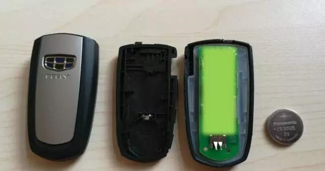 吉利帝豪gs钥匙怎么拆,帝豪gs钥匙怎么换电池