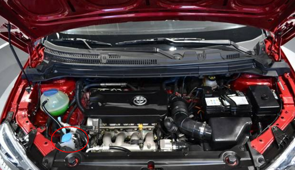 用车养车 汽车用品 中华 中华v3 > 正文   中华v3水箱位置图解: 汽车