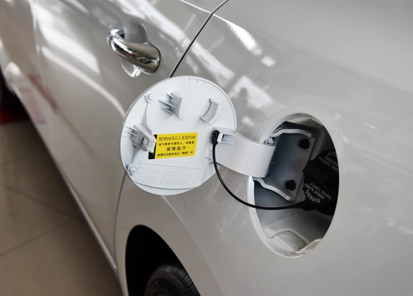 起亚k4加多少号汽油,起亚k4可以加92号汽油吗