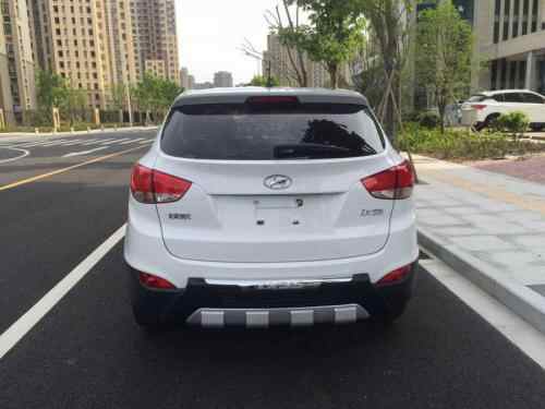 用车养车 汽车配置 现代 现代ix35 > 正文   底盘高度(即最小离地间隙