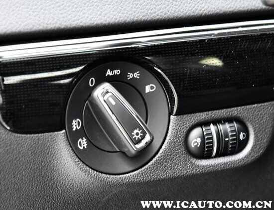 大众速腾自动大灯怎么用,速腾自动大灯开关_使