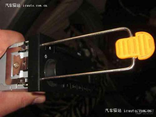 全新爱丽舍导航GPS、DVD、倒车后视改装