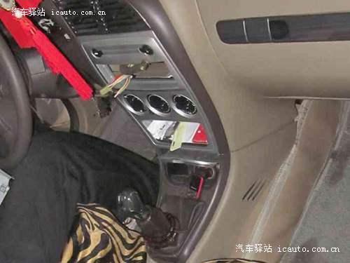 全新爱丽舍导航GPS、DVD、倒车后视改装