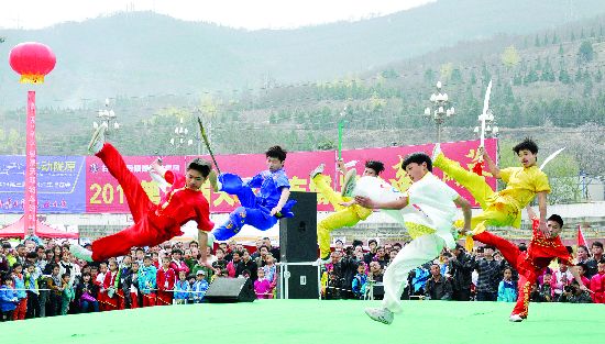 2014车动陇原天水站暨第三届天水汽车博览会举行