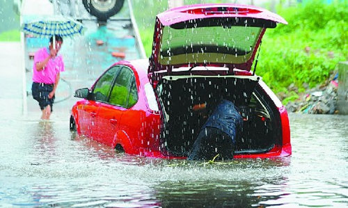 发动机进水.jpg