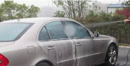夏日什么洗车行为不好 夏日什么洗车行为不好