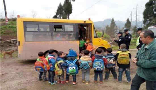 校车超载怎么处罚规定,云南校车超载怎么处罚