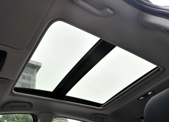 本田缤智全景天窗好不好,缤智全景天窗漏水吗