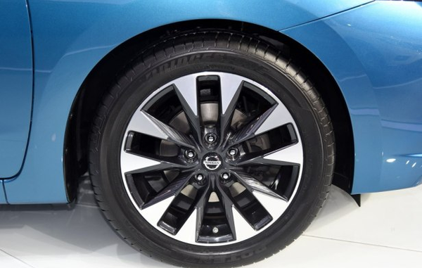 日产蓝鸟轮胎型号规格，蓝鸟轮胎尺寸参数