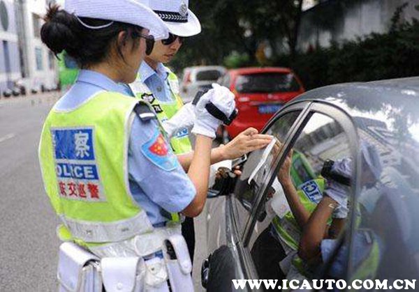 违法停车告知单罚款多少，违法停车告知单怎么处理